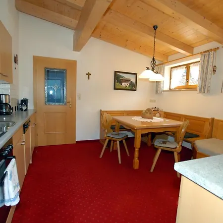 Haus Tasser Lejlighed *