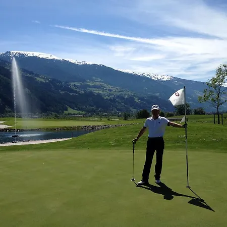 Haus Tasser דירה