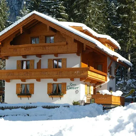 Haus Tasser *